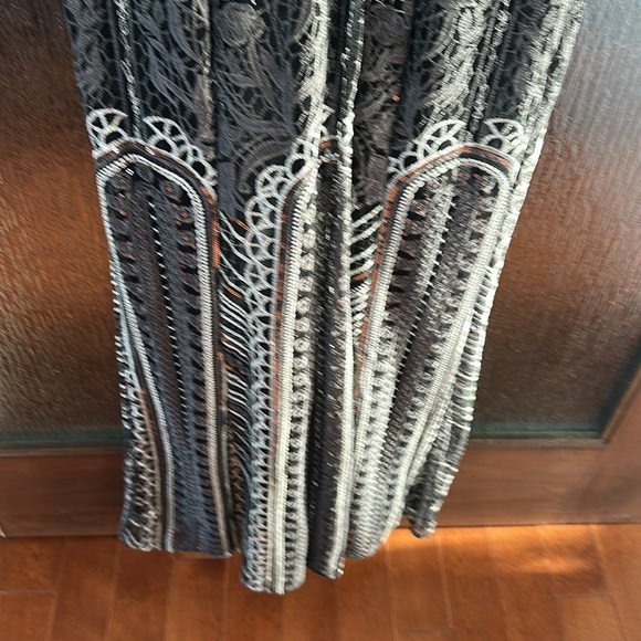 Marchesa Notte Silver Embroidered Gown size 8. - Picture 17 of 17